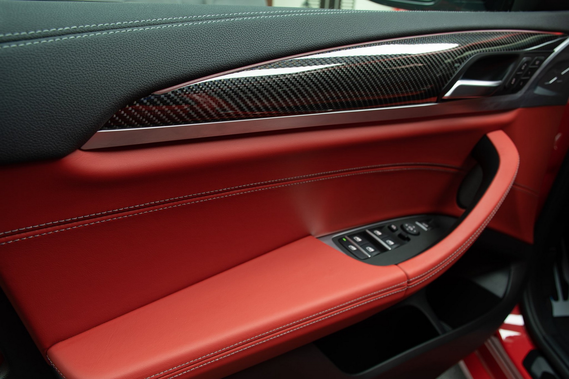 How Does Toronto Red Look On The BMW X4 M Competition?