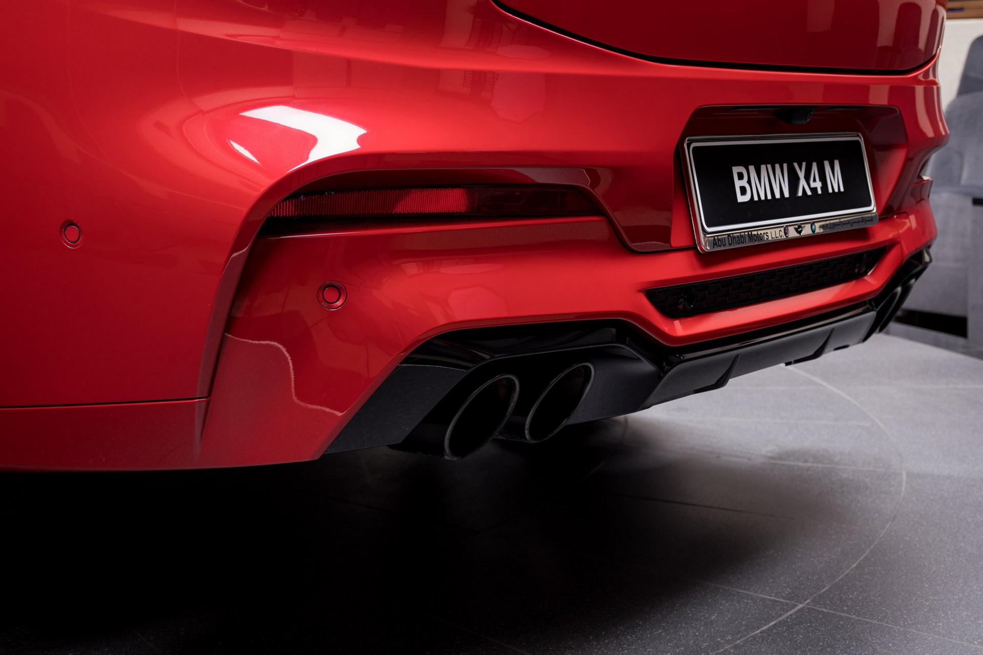 How Does Toronto Red Look On The BMW X4 M Competition?