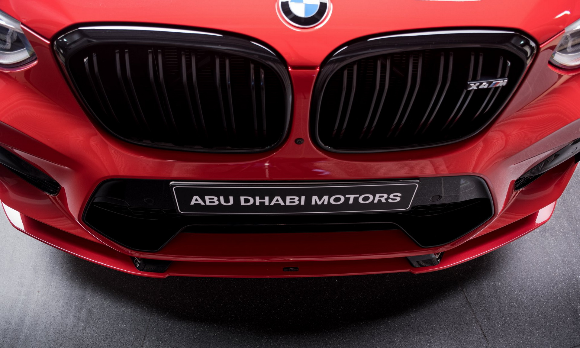 How Does Toronto Red Look On The BMW X4 M Competition?