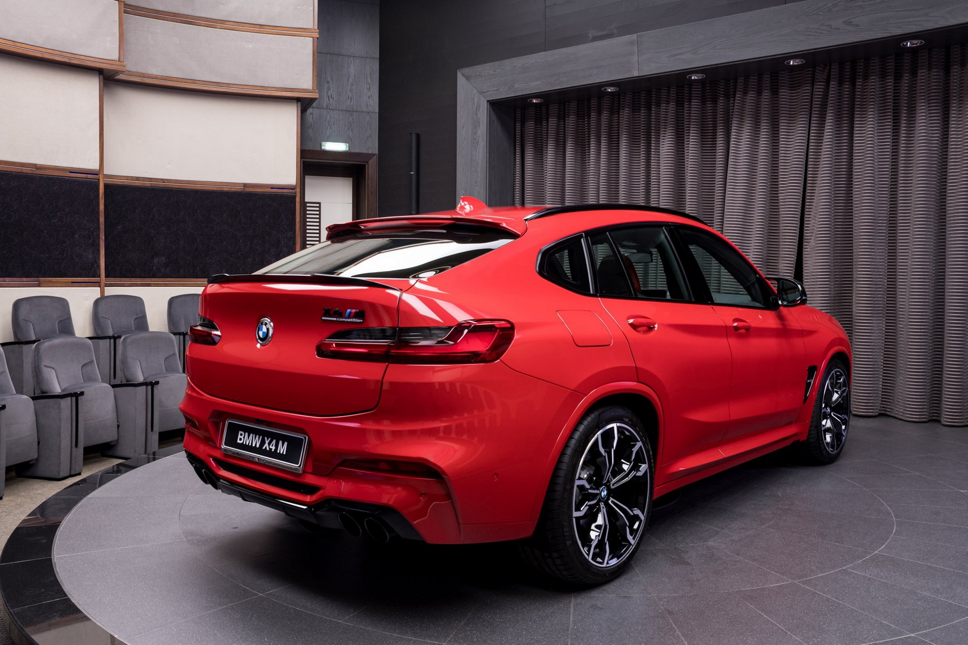 How Does Toronto Red Look On The BMW X4 M Competition?