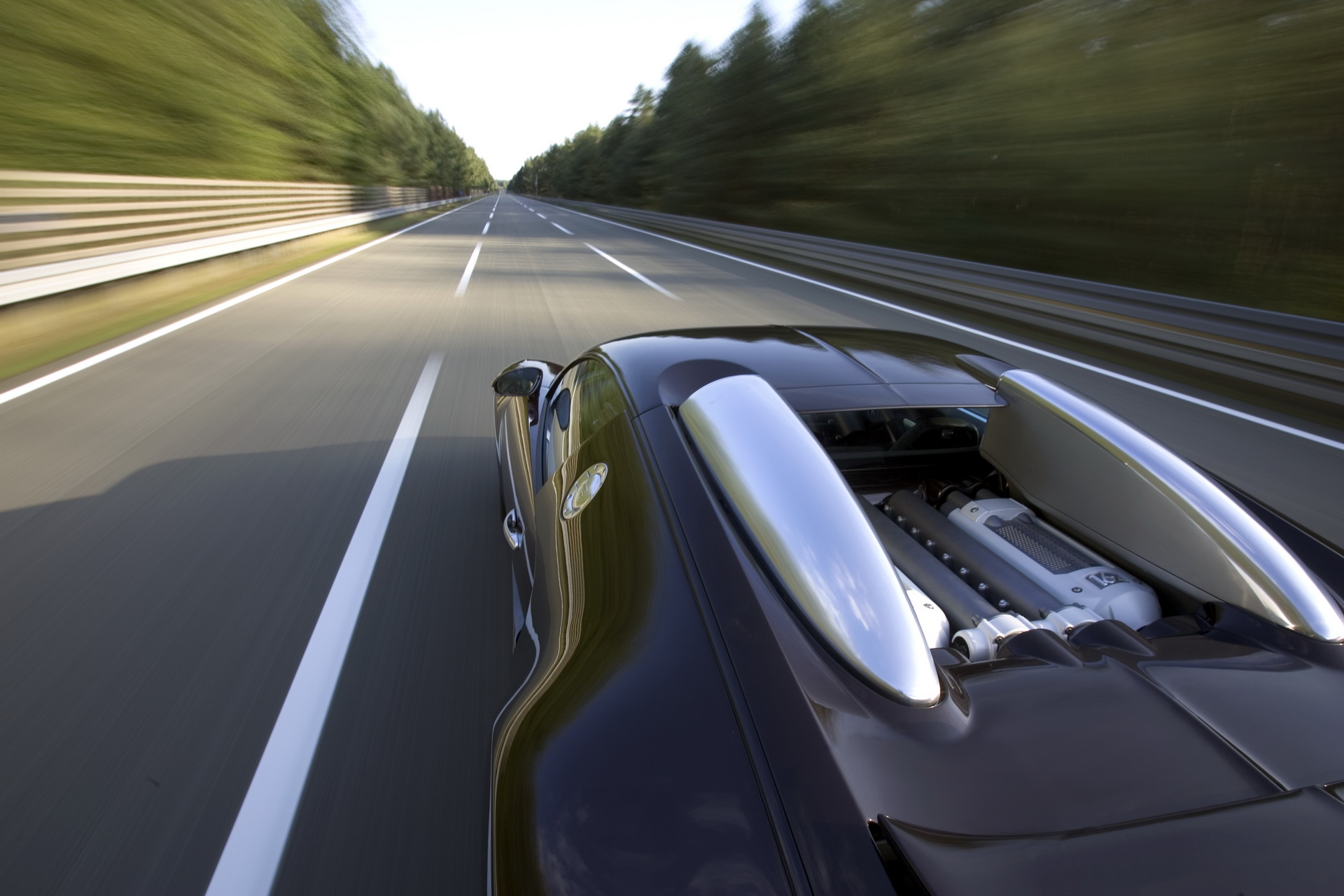 It’s Been 15 Years Since The Bugatti Veyron Smashed The 400 Km/h Barrier