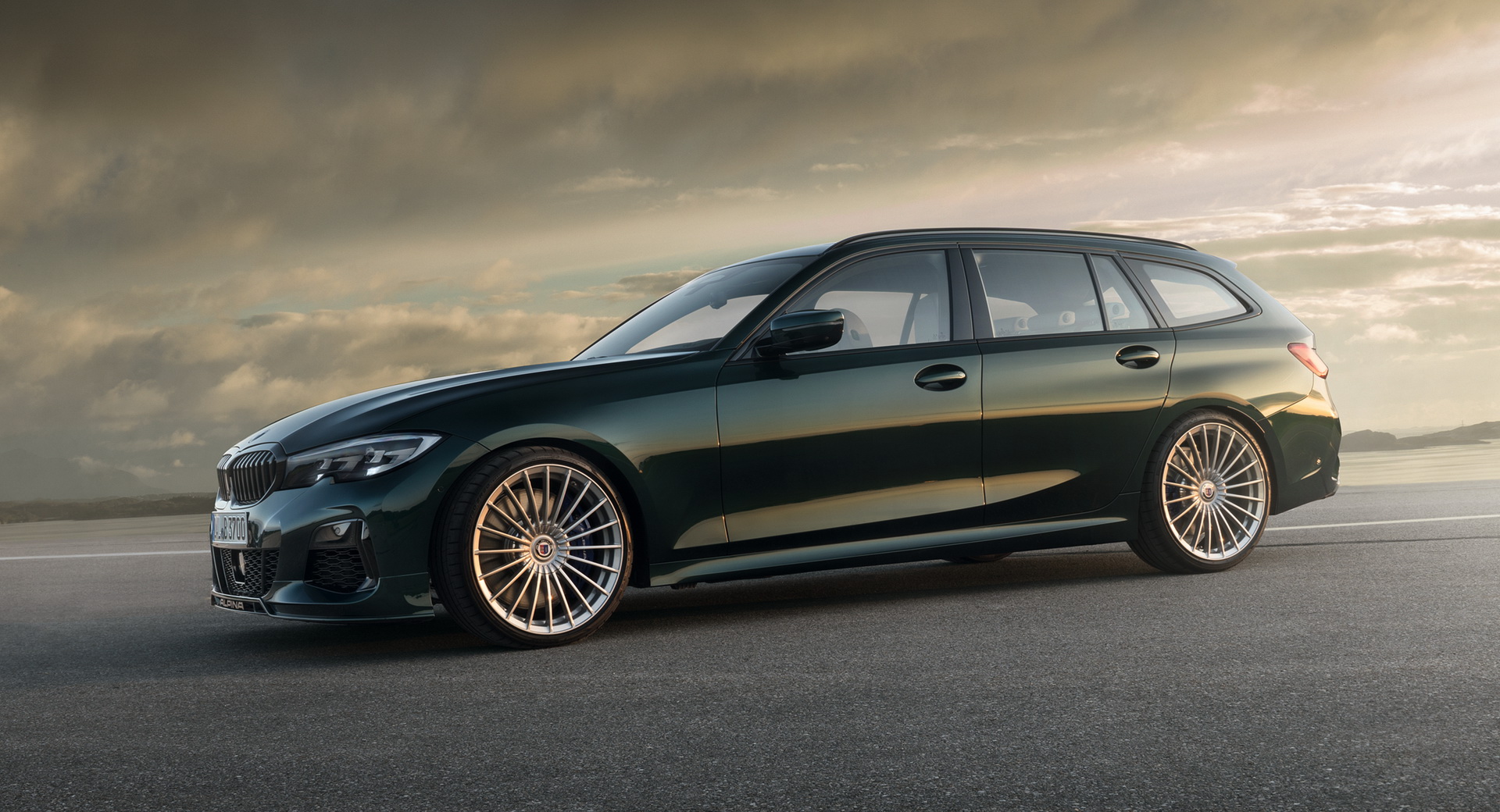 Fast Wagon Poll: Which Bonkers Family-Friendly Estate Would You Buy?