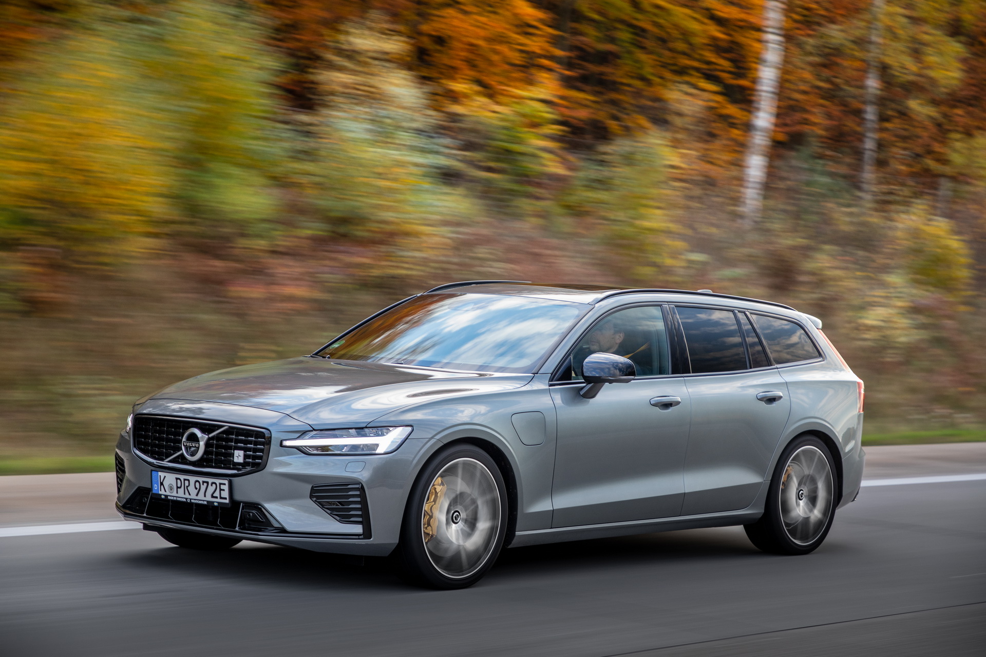 Fast Wagon Poll: Which Bonkers Family-Friendly Estate Would You Buy?