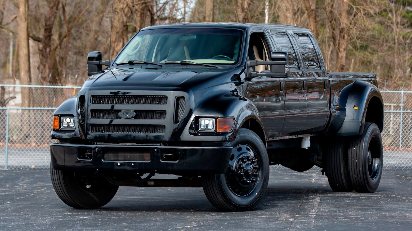 Want The Biggest, Meanest Pickup In The ‘Hood? Try This Six-Door 2005 Ford F650