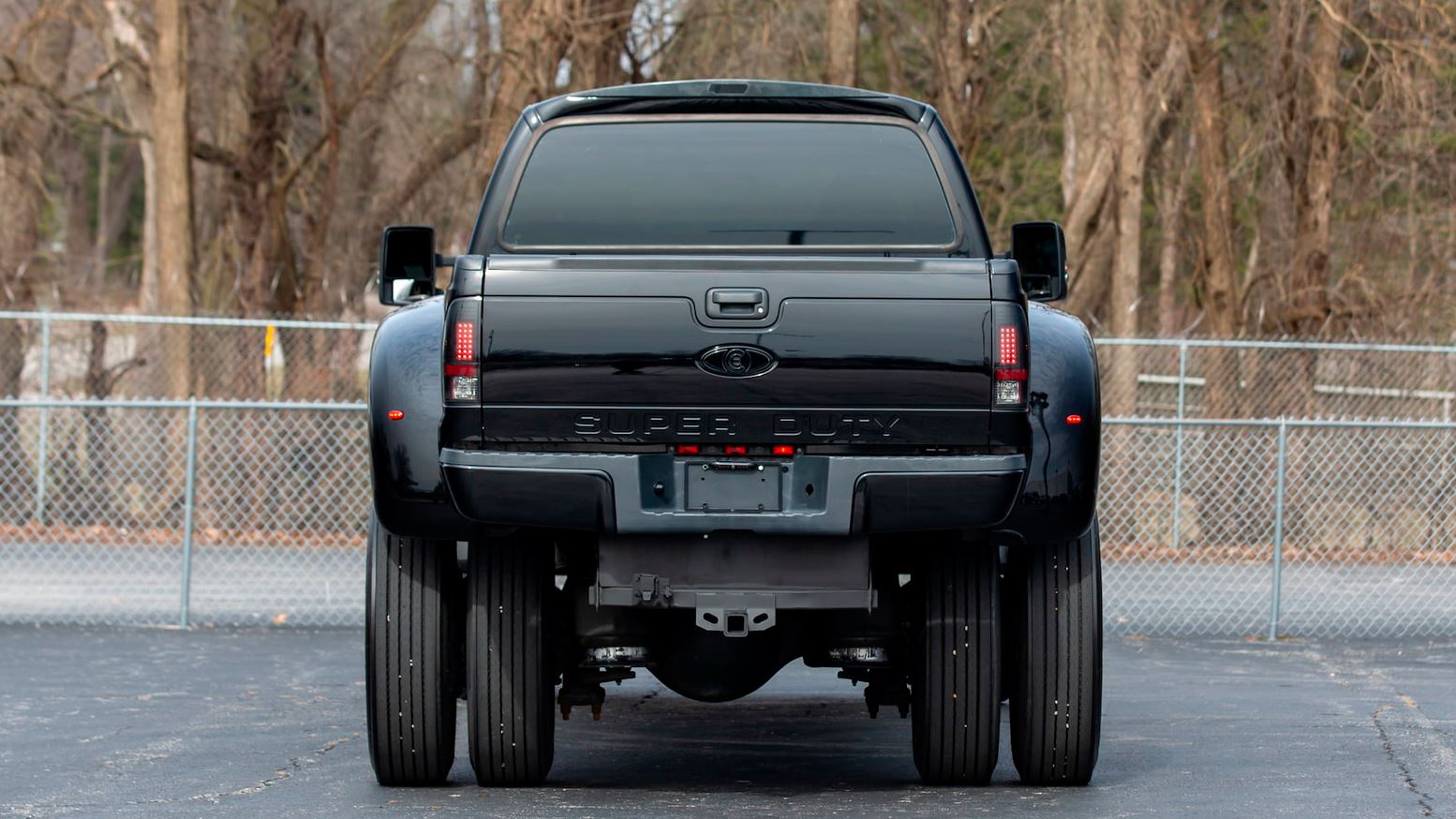 Want The Biggest, Meanest Pickup In The ‘Hood? Try This Six-Door 2005 Ford F650