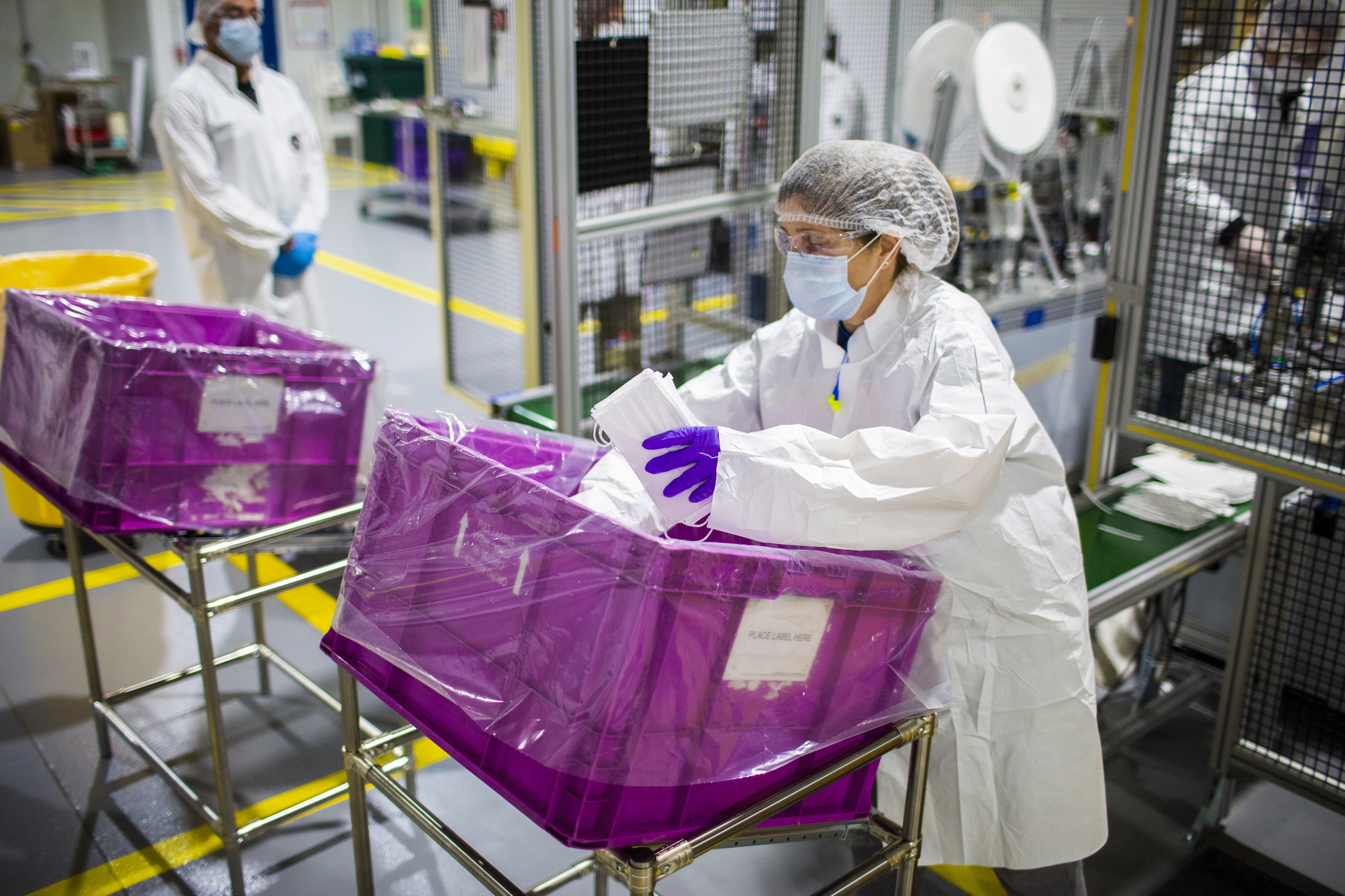 Ford Making Gowns From Airbag Materials, Begins Respirator Production In Michigan