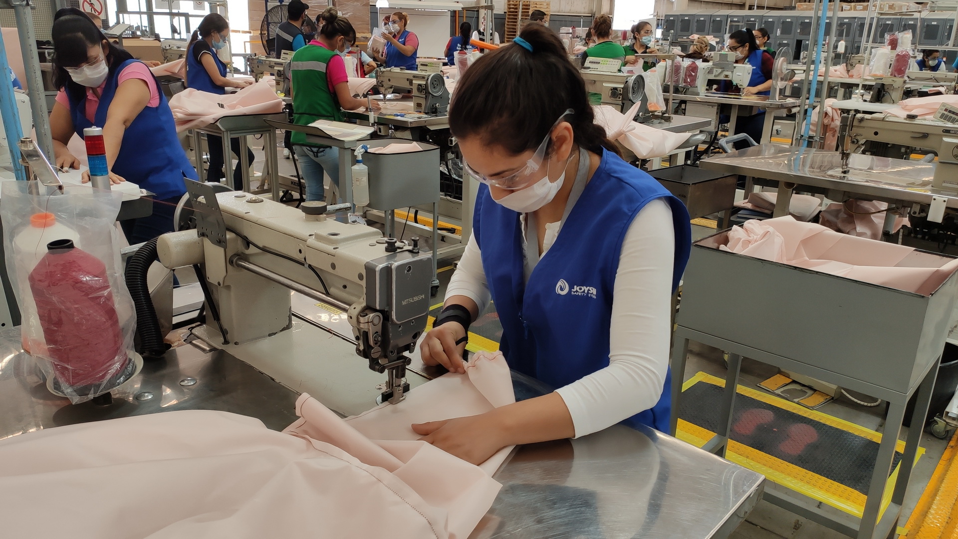 Ford Making Gowns From Airbag Materials, Begins Respirator Production In Michigan