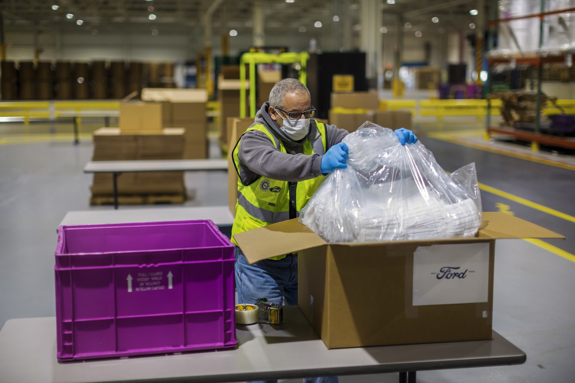 Ford Making Gowns From Airbag Materials, Begins Respirator Production In Michigan