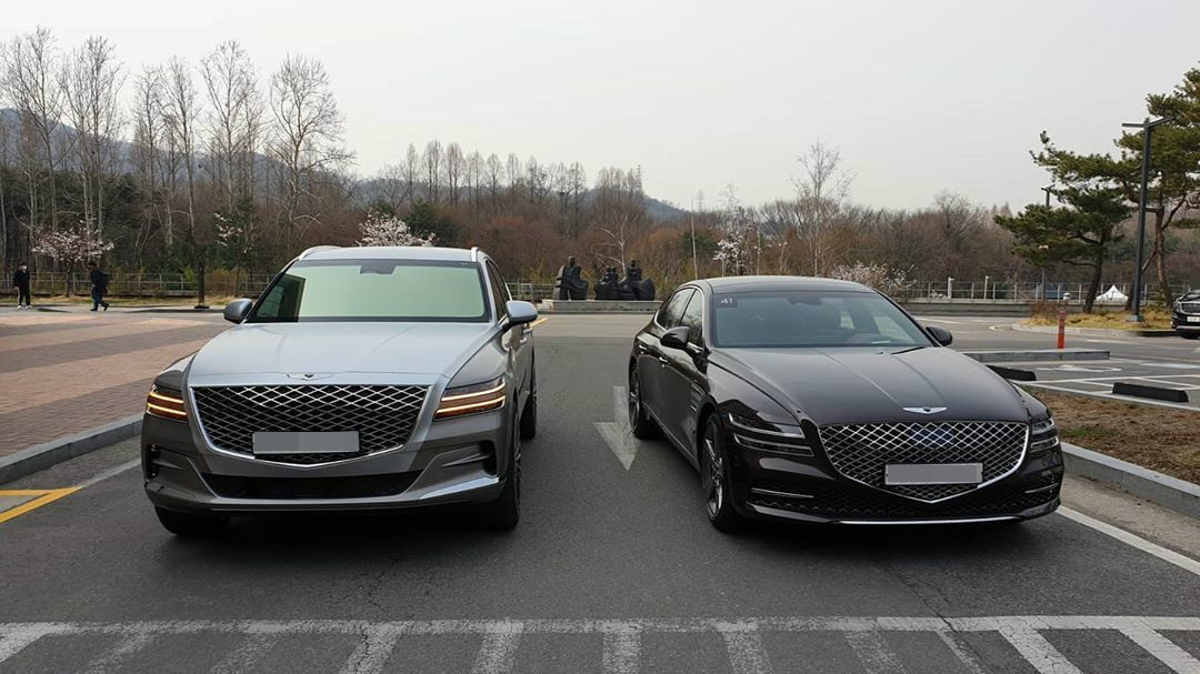 Family Picture: 2021 Genesis G80 Sedan Meets GV80 SUV