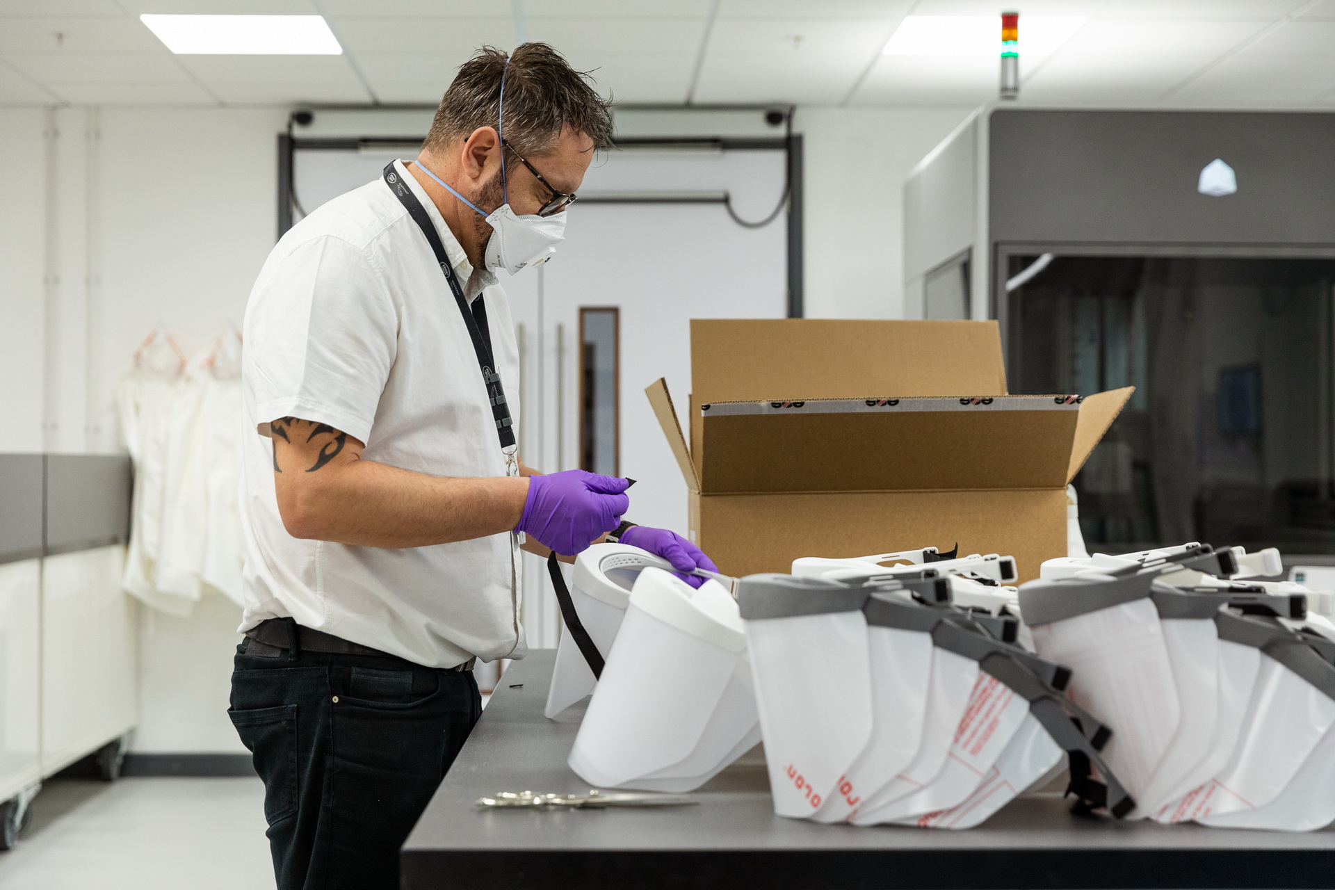 Jaguar Land Rover Aims To 3D Print 5,000 Visors Per Week