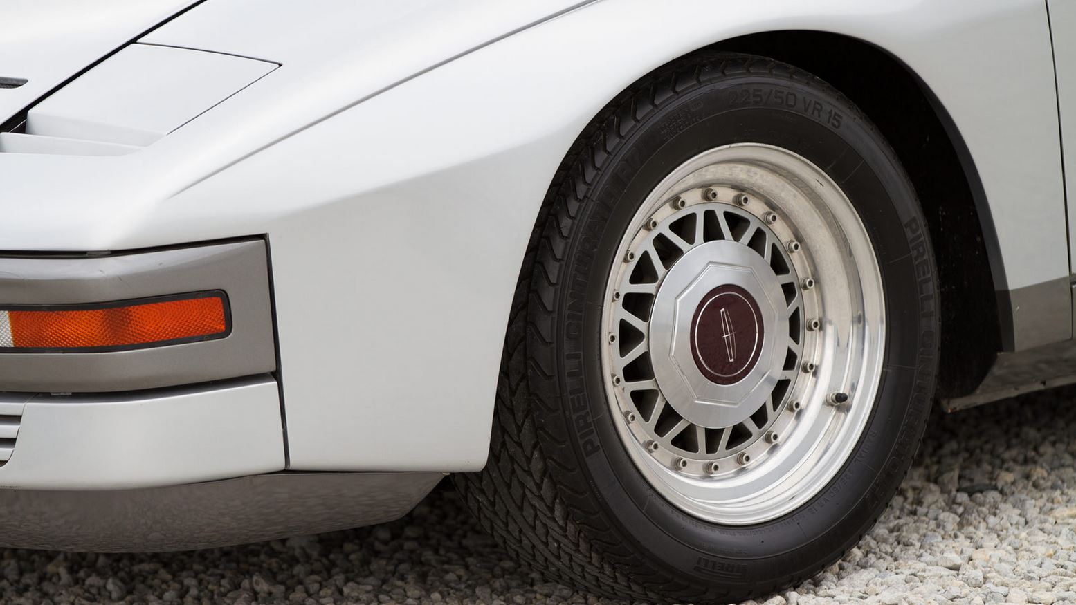 How Awesome Would Have It Been If Lincoln Produced Its 1983 Quicksilver Ghia Concept?