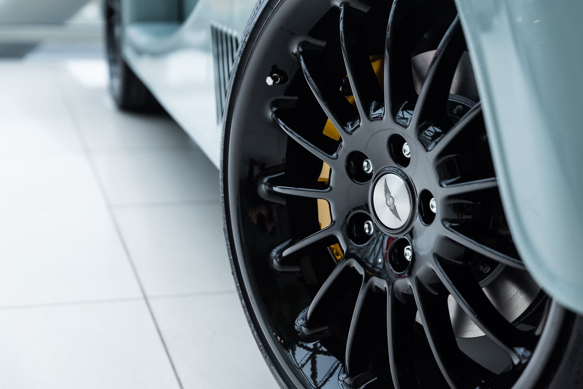 Morgan Unveils Limited Edition LE60 Plus Six And 3-Wheeler