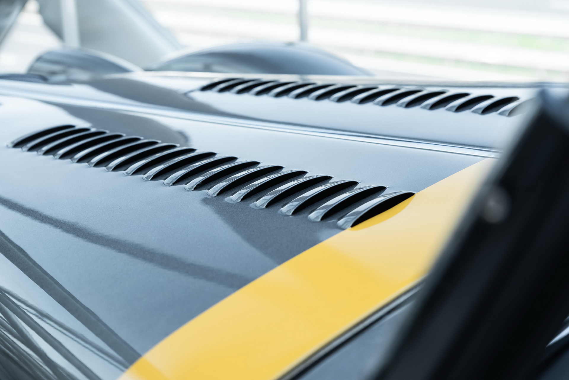 Morgan Unveils Limited Edition LE60 Plus Six And 3-Wheeler