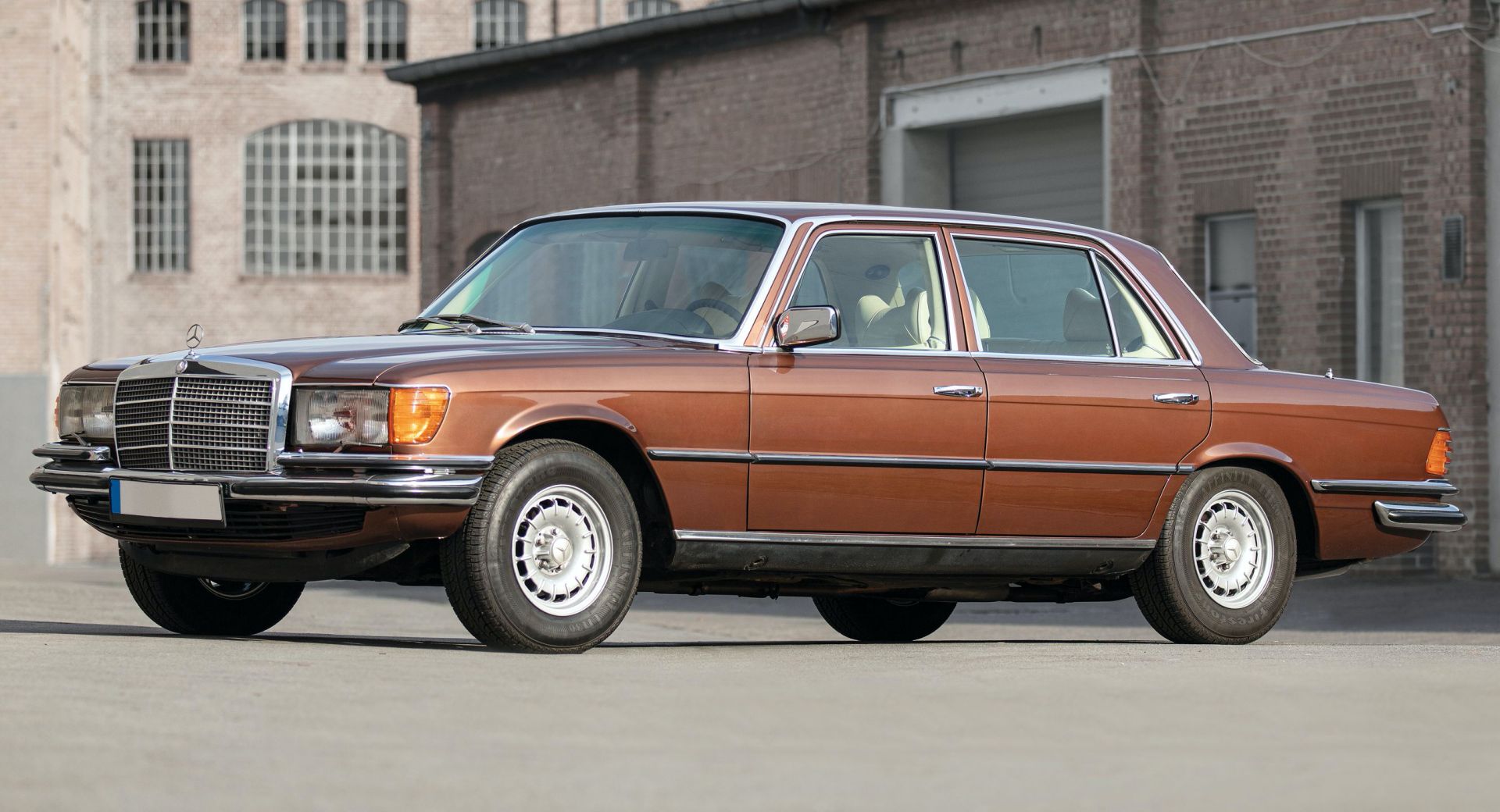 W116 Mercedes Benz 450 SEL With V8 Engine M100 42 OFF W116 Mercedes Benz 450 SEL With V8 Engine M100 42 OFF