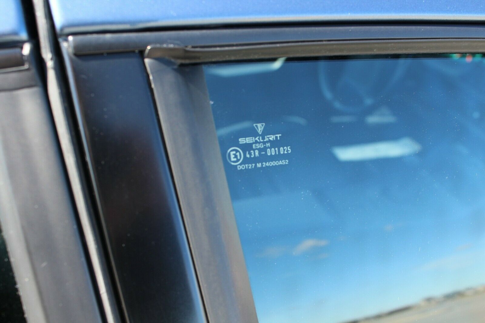 Possibly World’s Lowest Mileage 1990 Porsche 944 S2 Will Cost You $58,000