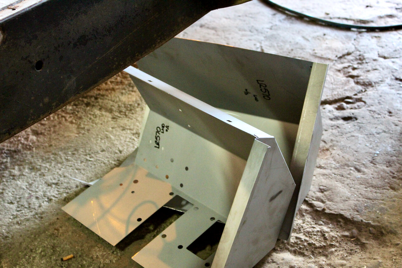 Restomod 1993 Land Rover Defender Wants To Be One With The Woods