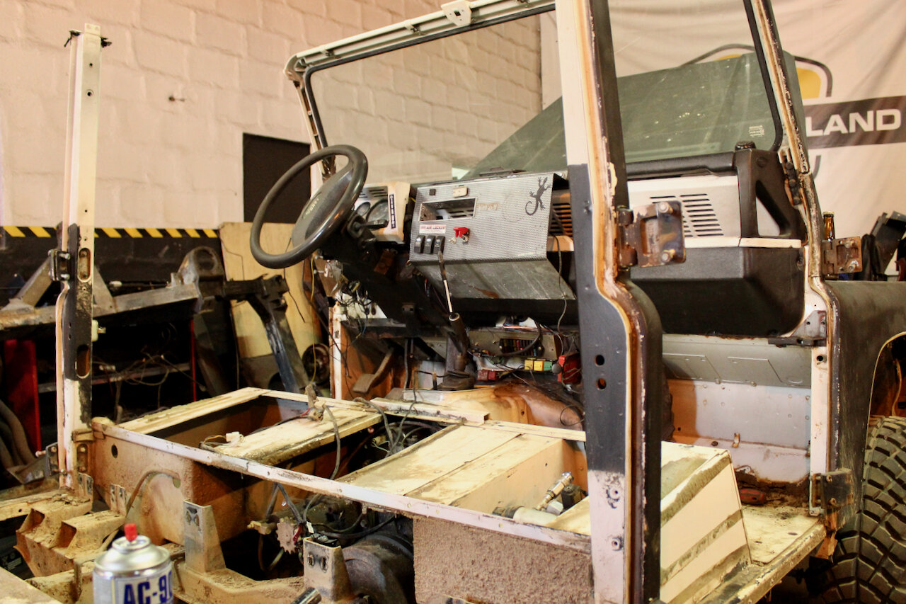 Restomod 1993 Land Rover Defender Wants To Be One With The Woods