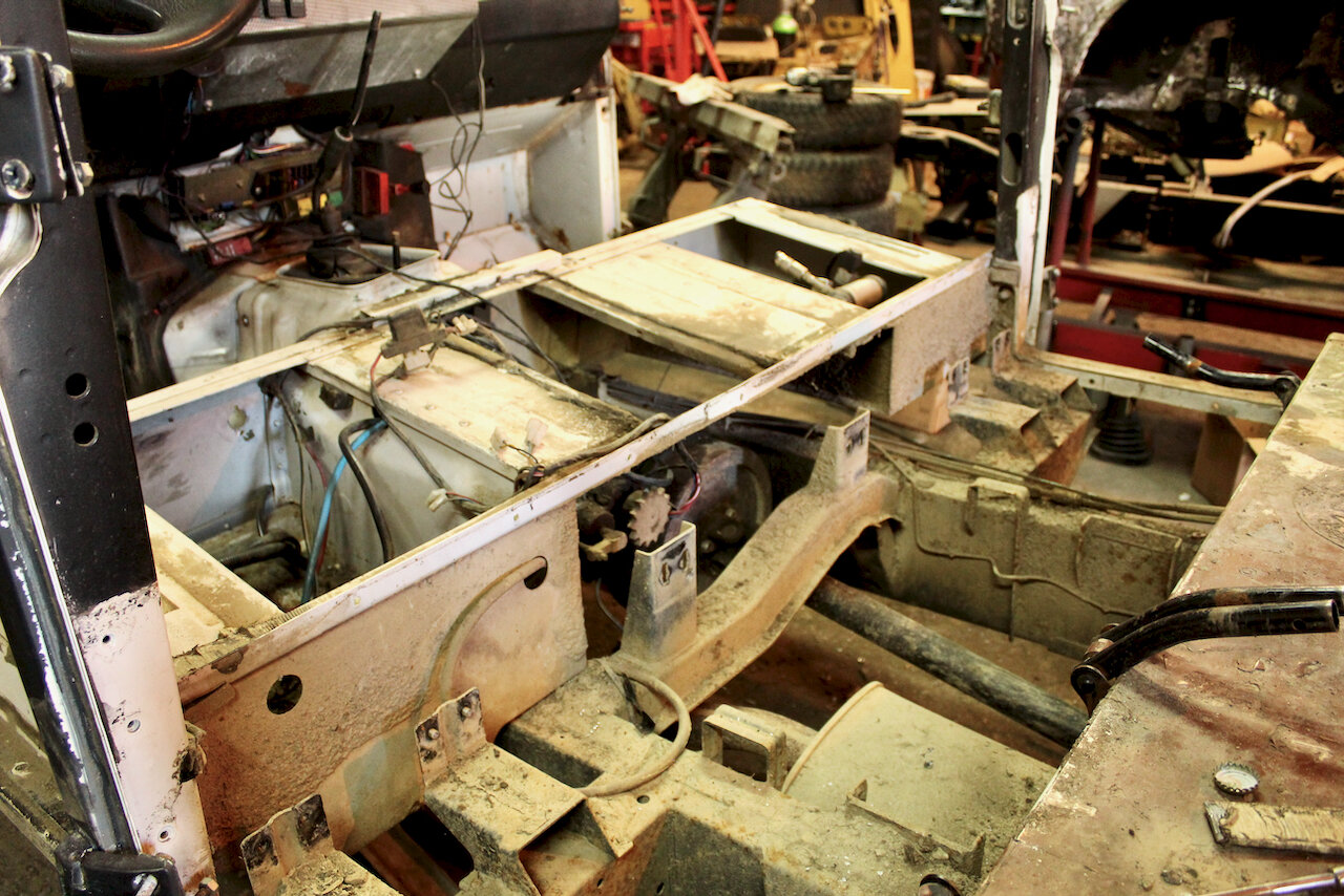 Restomod 1993 Land Rover Defender Wants To Be One With The Woods