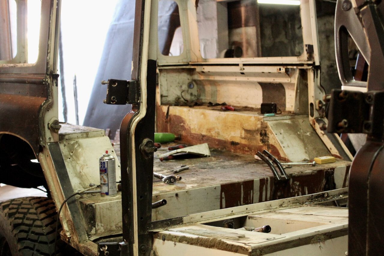 Restomod 1993 Land Rover Defender Wants To Be One With The Woods