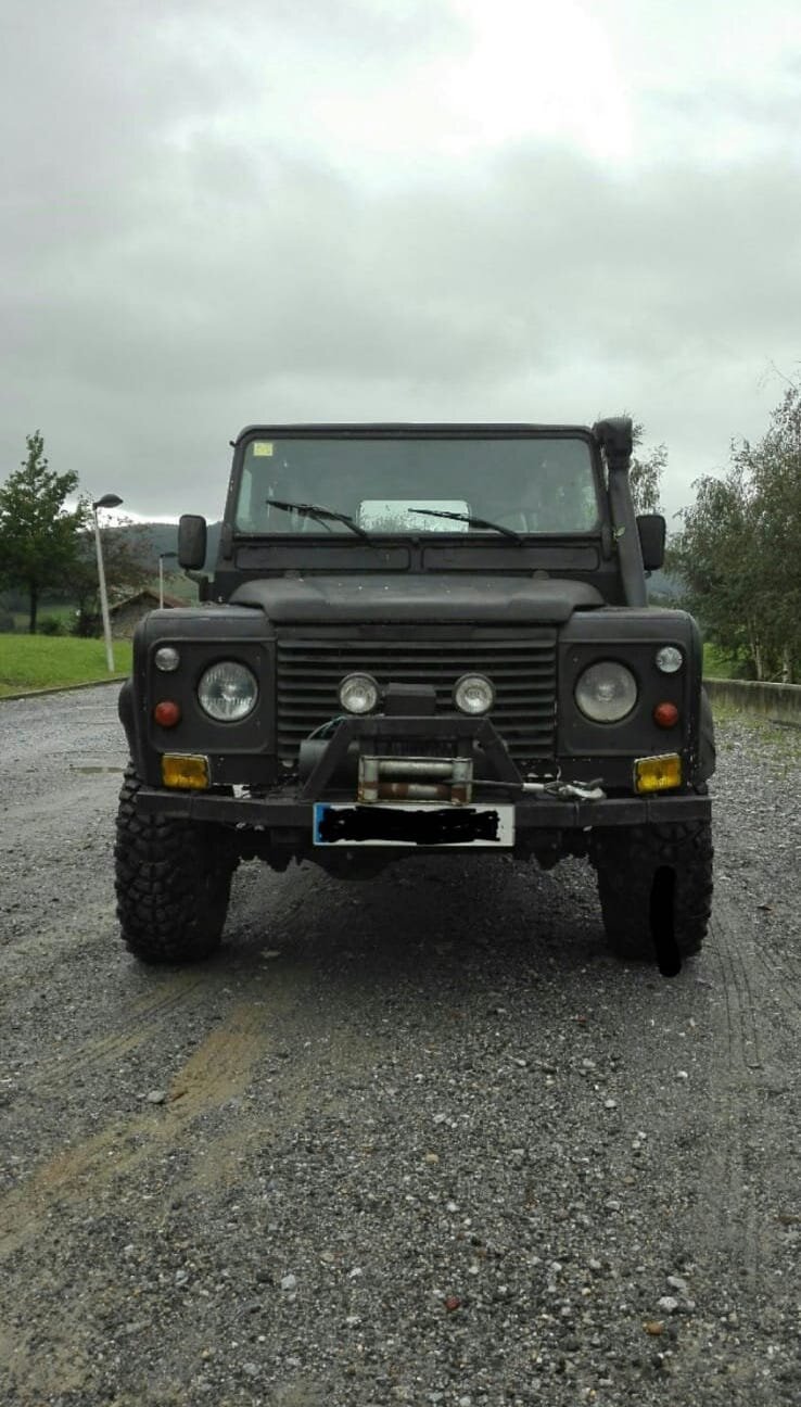 Restomod 1993 Land Rover Defender Wants To Be One With The Woods