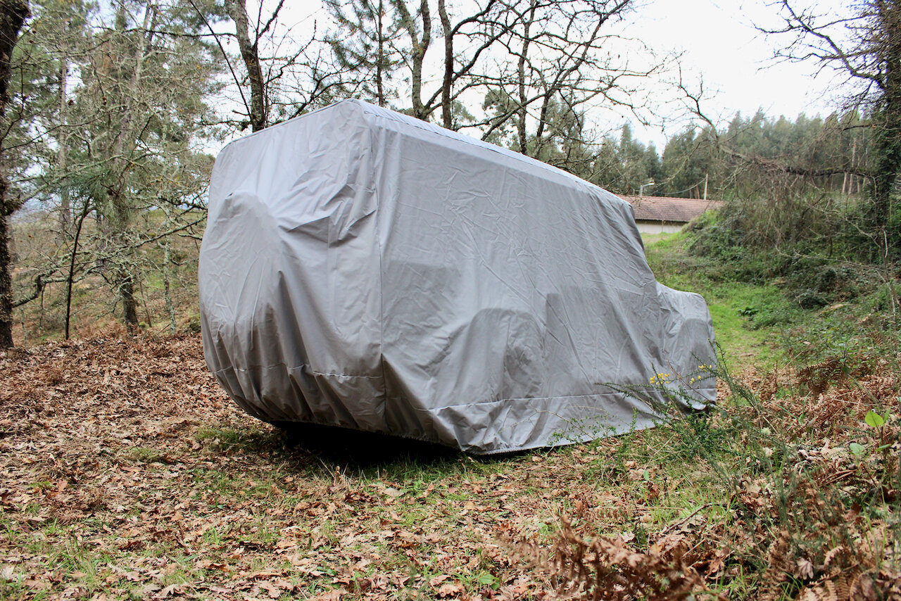 Restomod 1993 Land Rover Defender Wants To Be One With The Woods