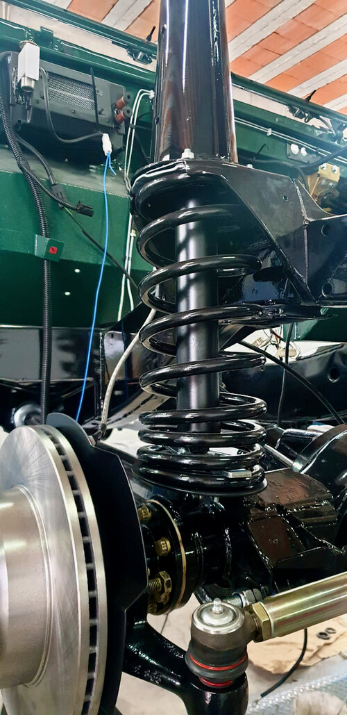 Restomod 1993 Land Rover Defender Wants To Be One With The Woods