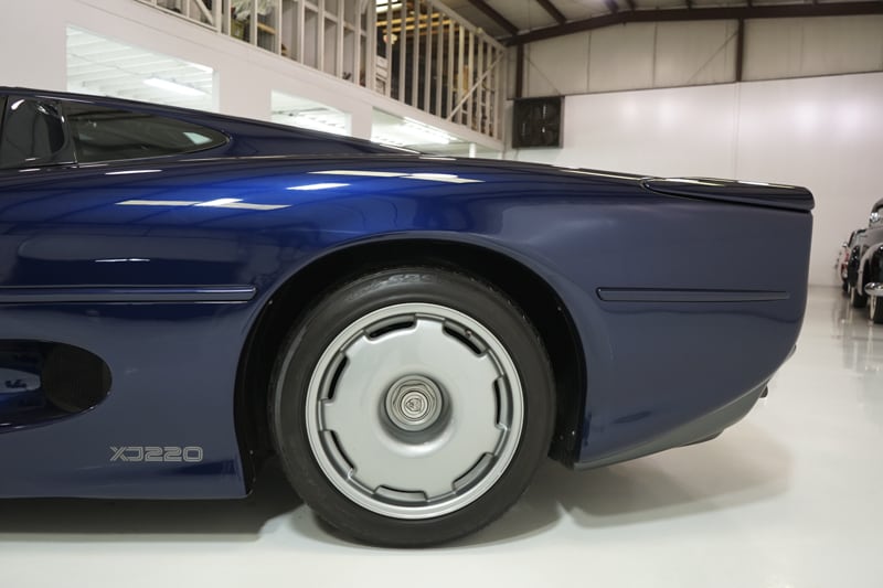 1,200 Mile Jaguar XJ220 Can Be Yours For A Tad Under Half A Million Dollars