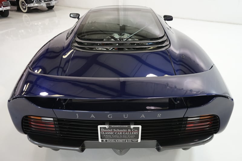 1,200 Mile Jaguar XJ220 Can Be Yours For A Tad Under Half A Million Dollars