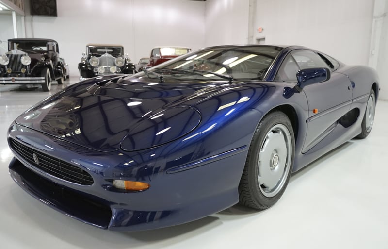 1,200 Mile Jaguar XJ220 Can Be Yours For A Tad Under Half A Million Dollars
