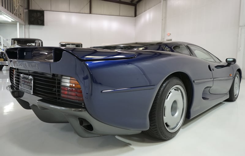 1,200 Mile Jaguar XJ220 Can Be Yours For A Tad Under Half A Million Dollars