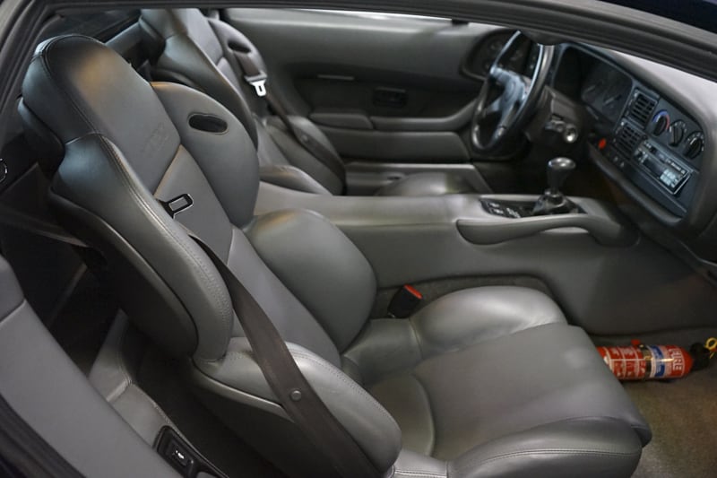 1,200 Mile Jaguar XJ220 Can Be Yours For A Tad Under Half A Million Dollars