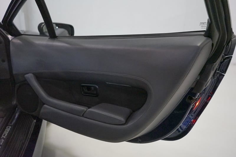 1,200 Mile Jaguar XJ220 Can Be Yours For A Tad Under Half A Million Dollars