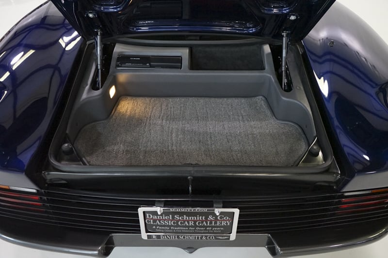 1,200 Mile Jaguar XJ220 Can Be Yours For A Tad Under Half A Million Dollars