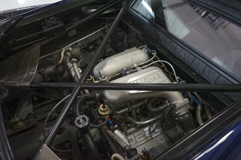 1,200 Mile Jaguar XJ220 Can Be Yours For A Tad Under Half A Million Dollars