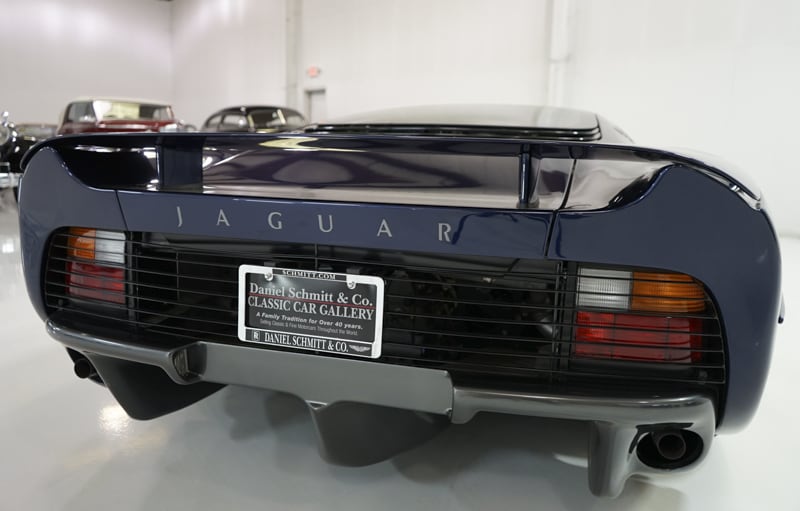 1,200 Mile Jaguar XJ220 Can Be Yours For A Tad Under Half A Million Dollars