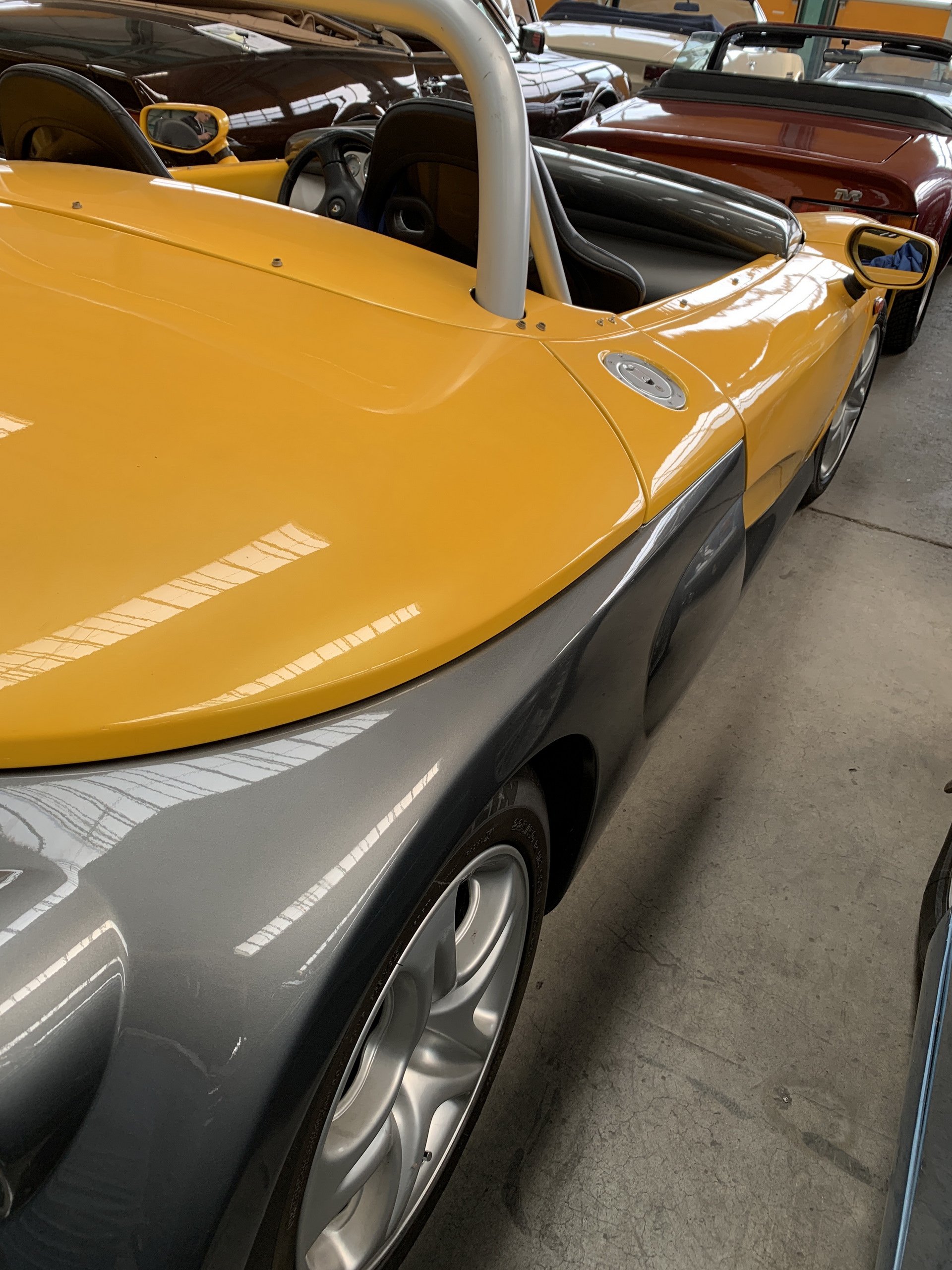 Renault Sport Spider Is One Of The Wackiest Cars Of The 1990s