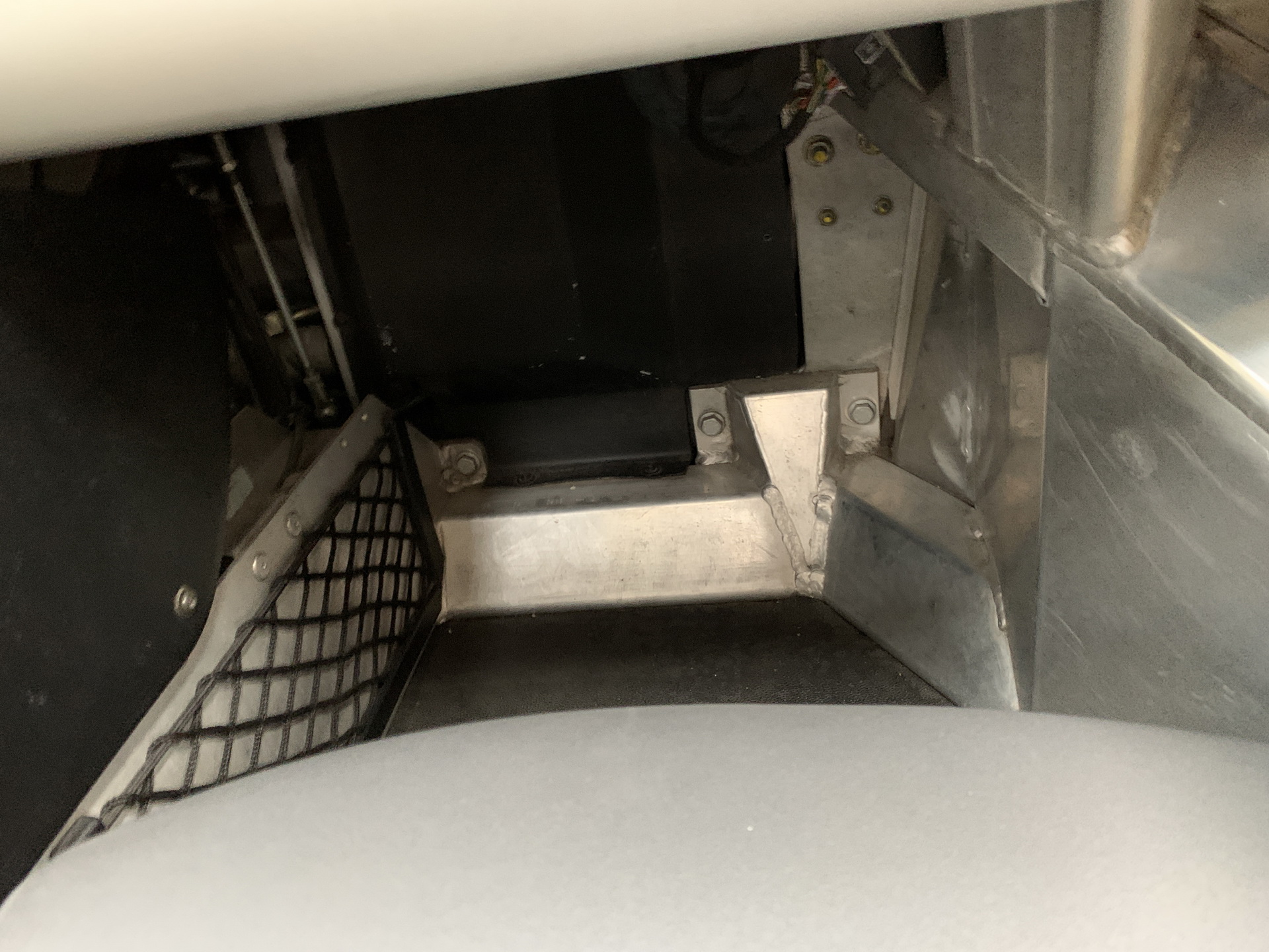 Renault Sport Spider Is One Of The Wackiest Cars Of The 1990s