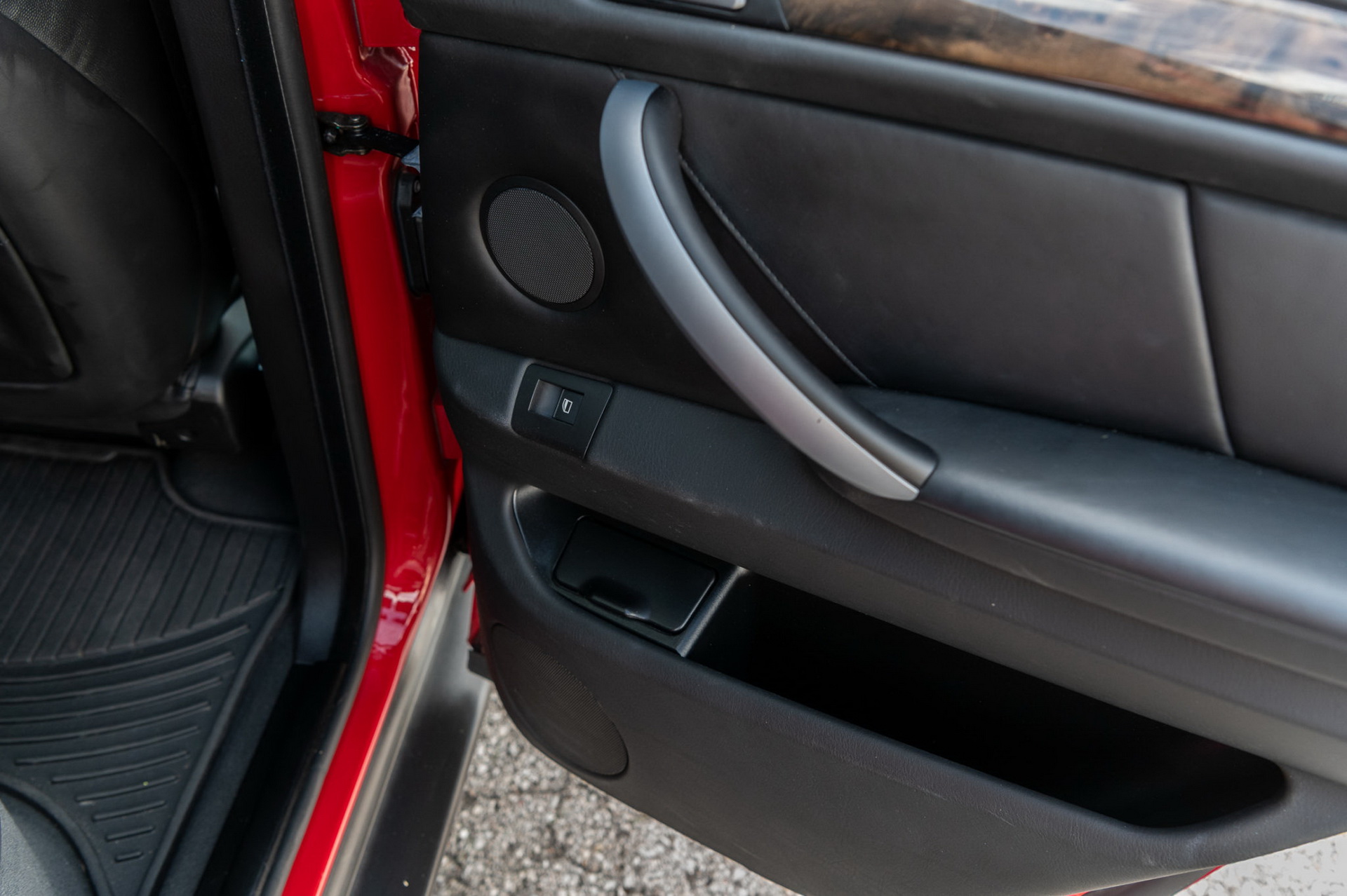 Imola Red 2004 BMW X5 4.8iS: Pay Tribute (And Maintenance) To The Original SAV