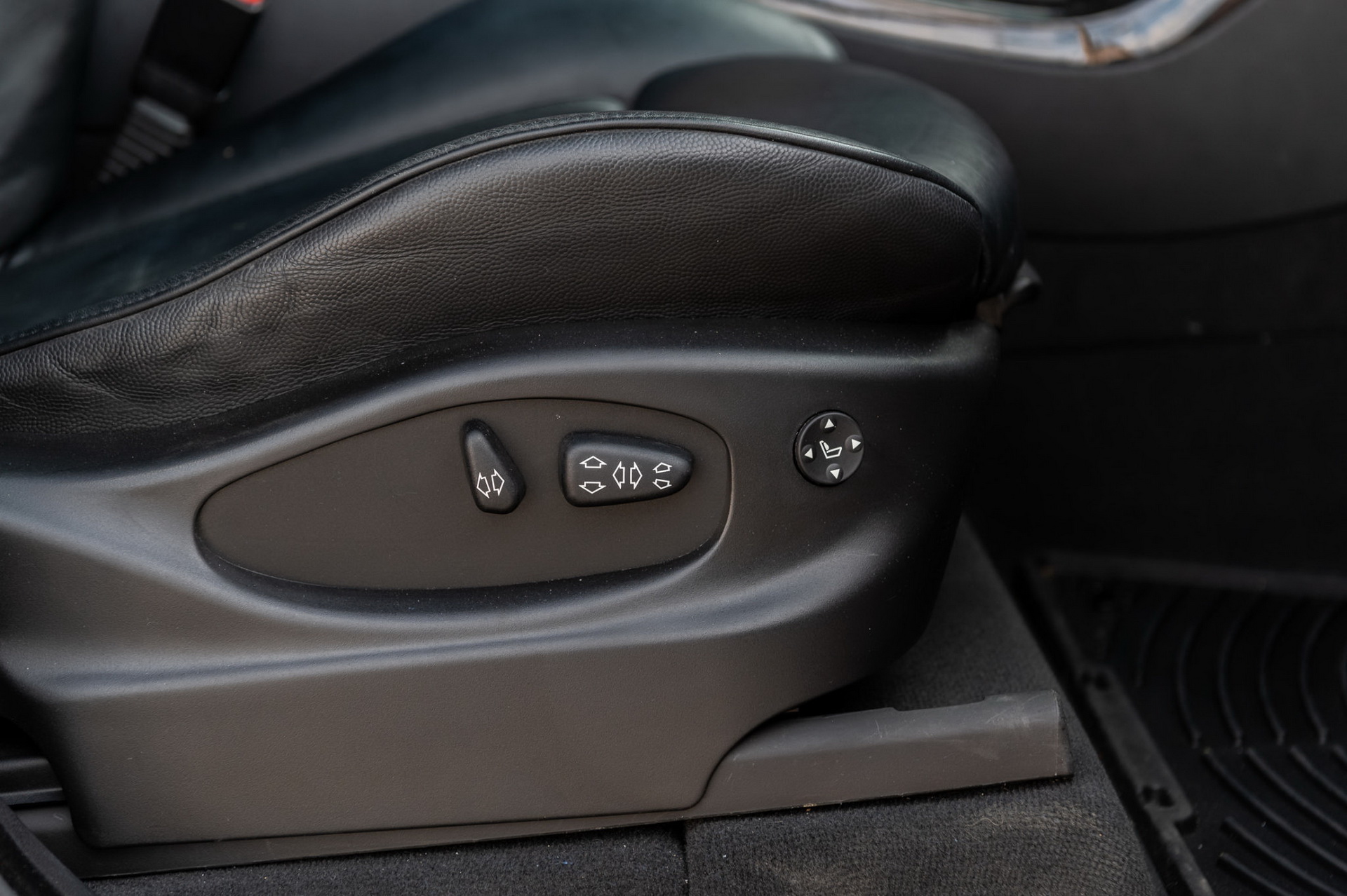 Imola Red 2004 BMW X5 4.8iS: Pay Tribute (And Maintenance) To The Original SAV