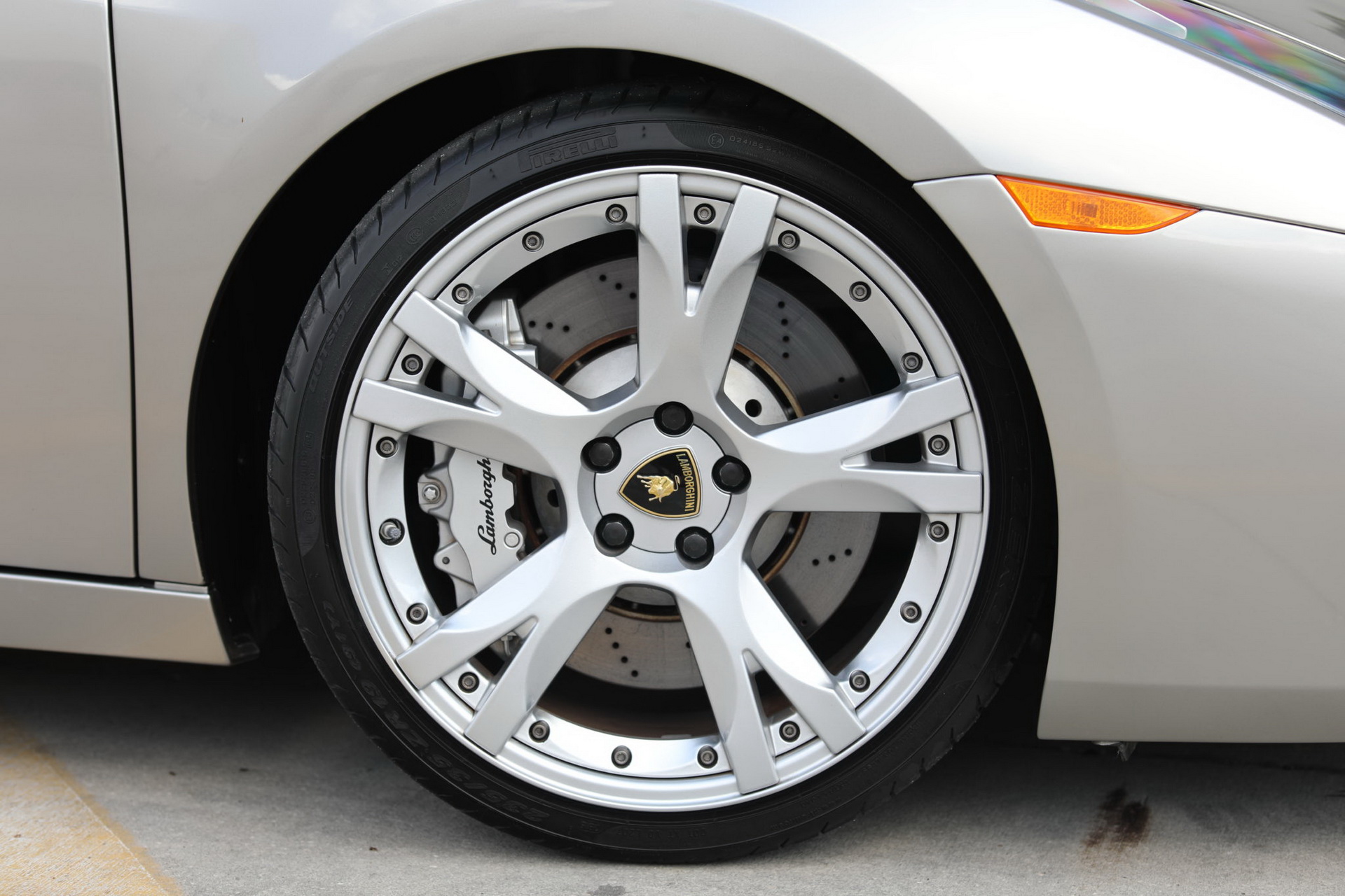 Grigio Antares Really Brings Out The “Audi” In This Lamborghini Gallardo