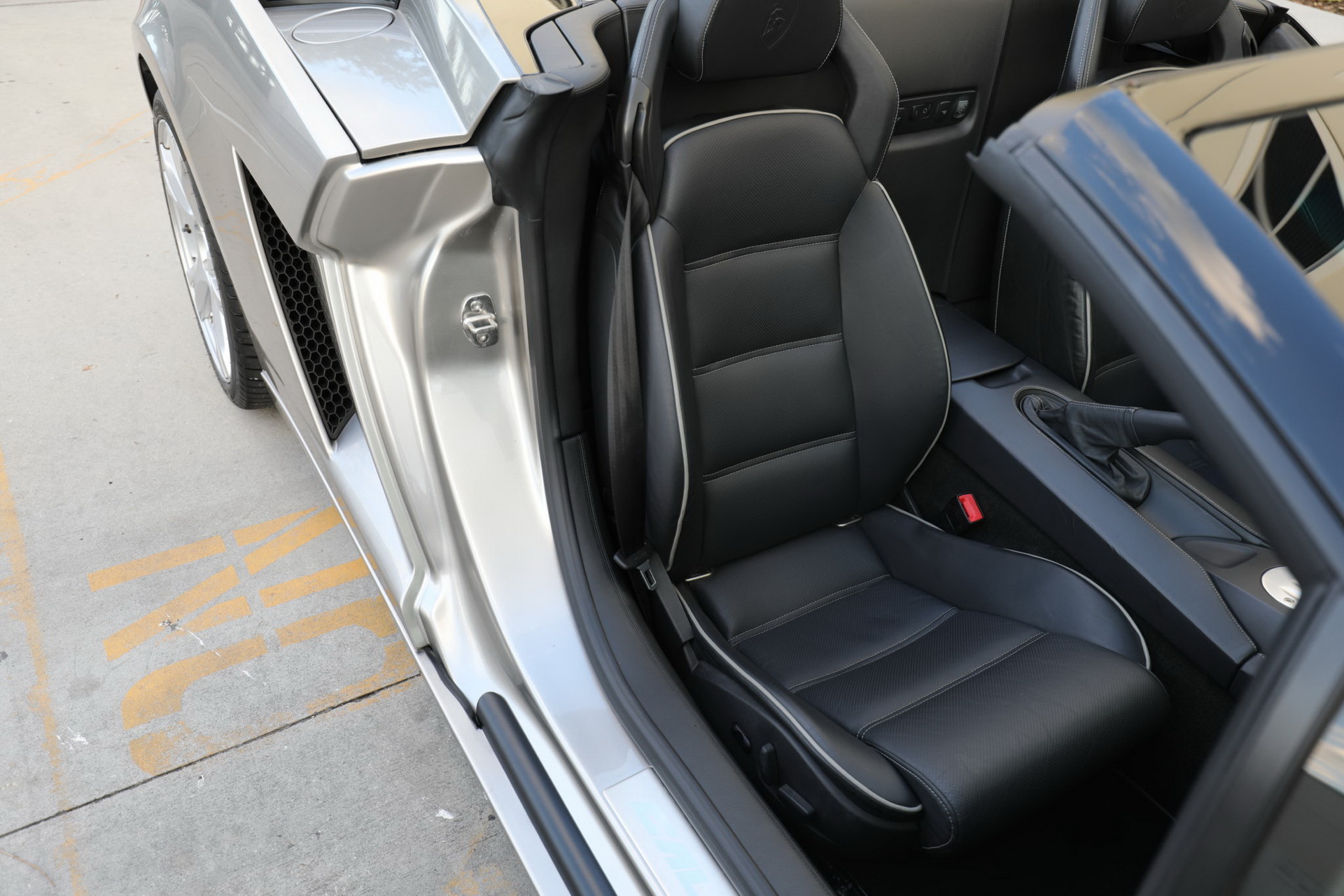 Grigio Antares Really Brings Out The “Audi” In This Lamborghini Gallardo