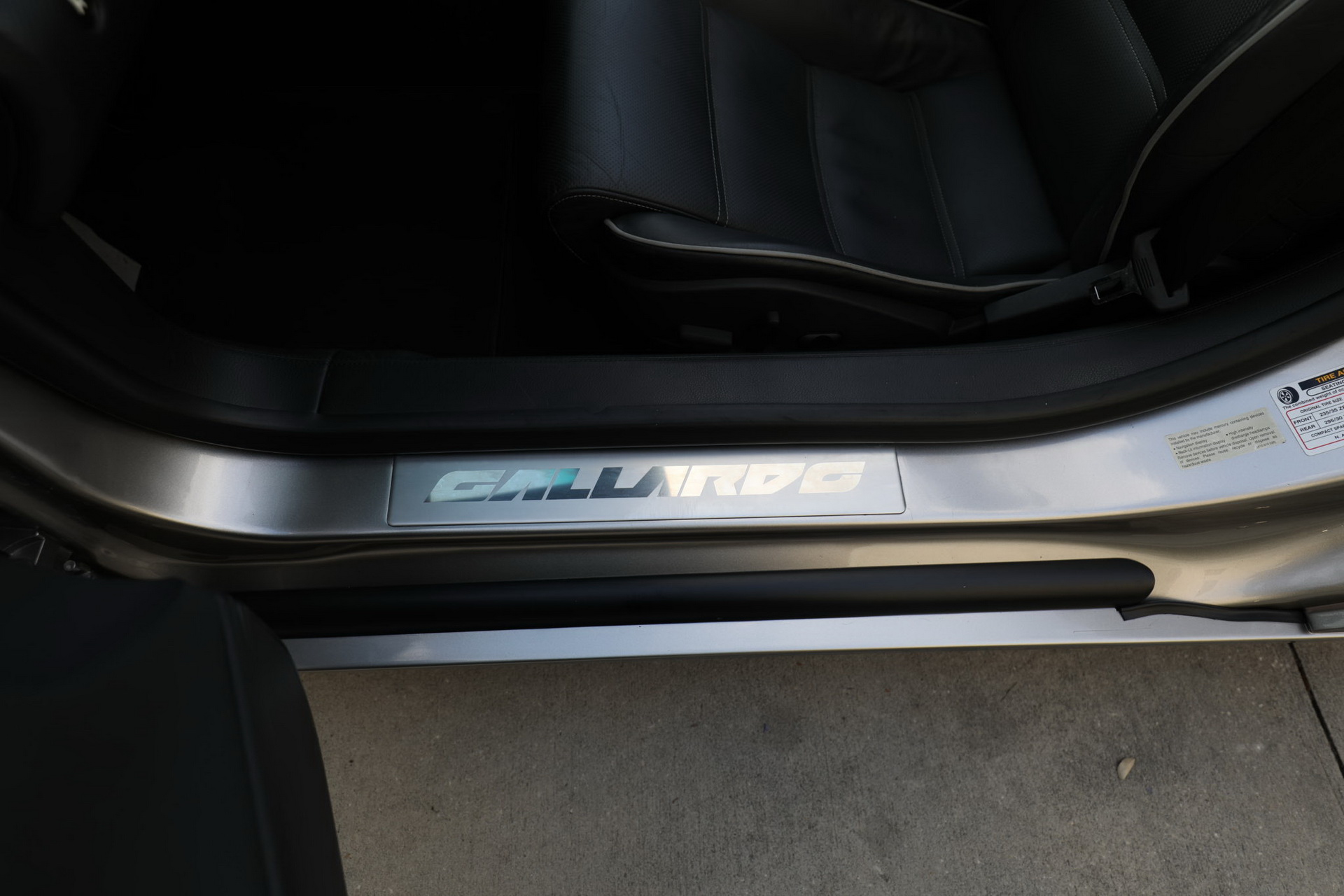 Grigio Antares Really Brings Out The “Audi” In This Lamborghini Gallardo