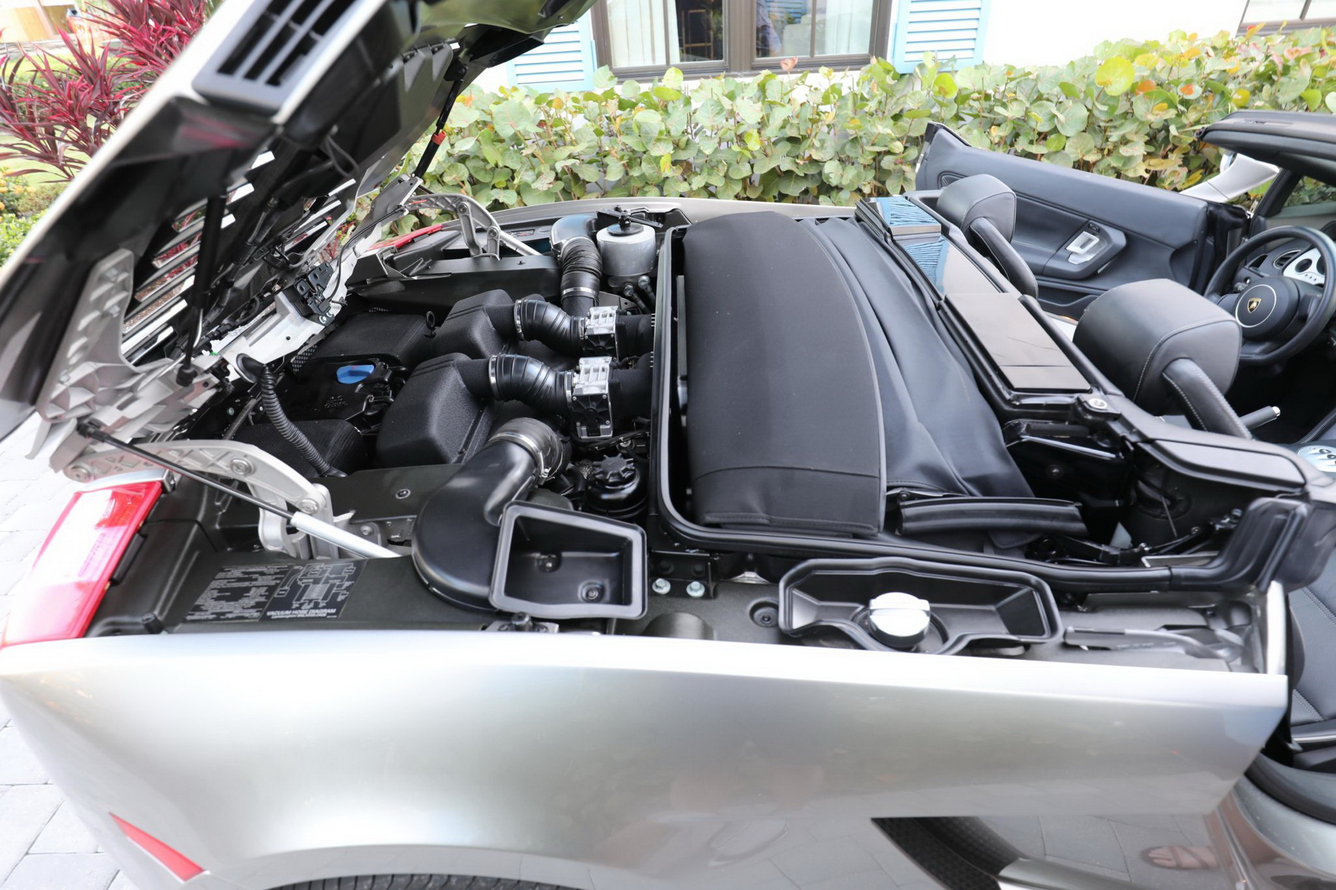 Grigio Antares Really Brings Out The “Audi” In This Lamborghini Gallardo