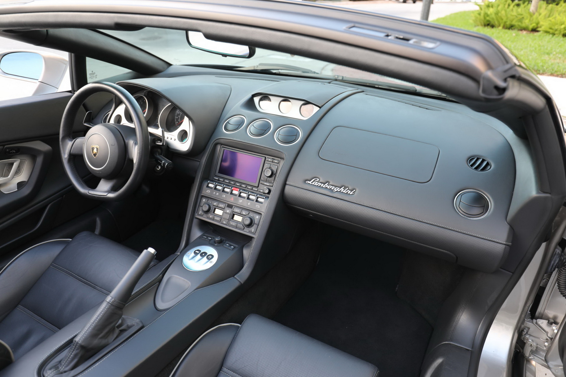 Grigio Antares Really Brings Out The “Audi” In This Lamborghini Gallardo