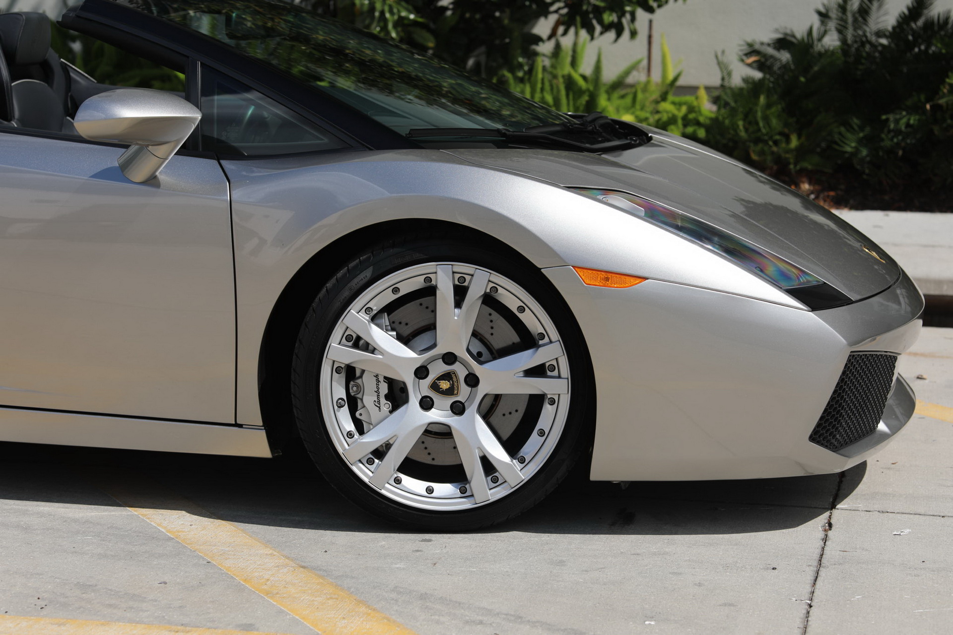 Grigio Antares Really Brings Out The “Audi” In This Lamborghini Gallardo