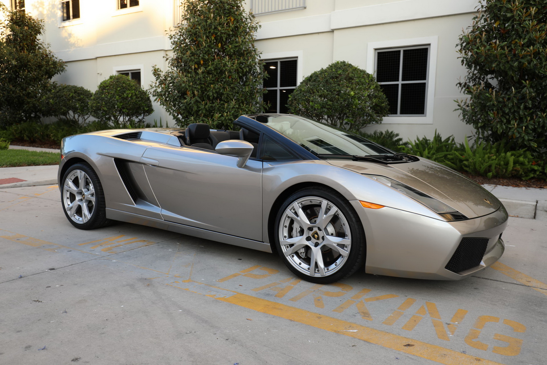 Grigio Antares Really Brings Out The “Audi” In This Lamborghini Gallardo