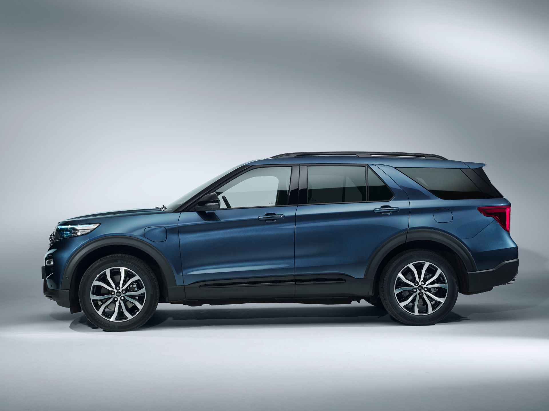 At €78k ($82k), Ford’s New Explorer PHEV Costs As Much As BMW’s X5 PHEV In Germany