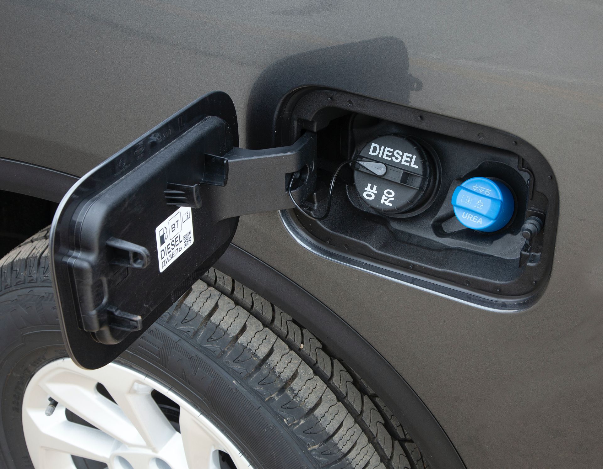 2020 SsangYong Musso Pickup Now Offers Long-Bed Option (And It Ain’t Pretty)