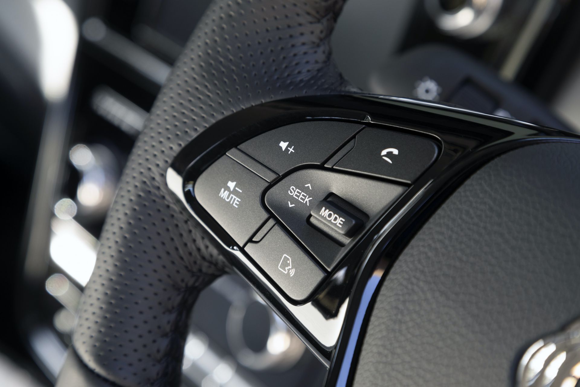 SsangYong Details Facelifted Tivoli As Subcompact SUV Reaches European Shores