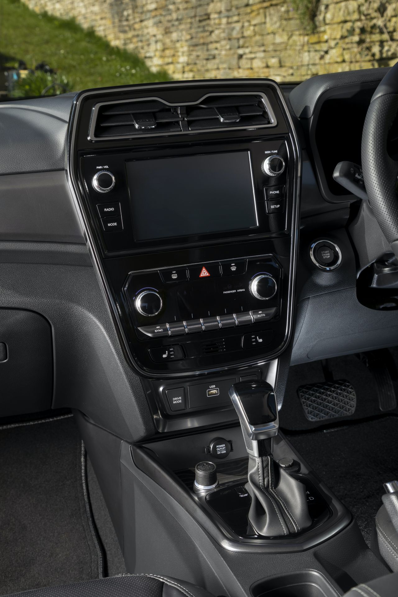 SsangYong Details Facelifted Tivoli As Subcompact SUV Reaches European Shores